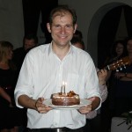 Jerzy Struk z tortem urodzinowym ARETE